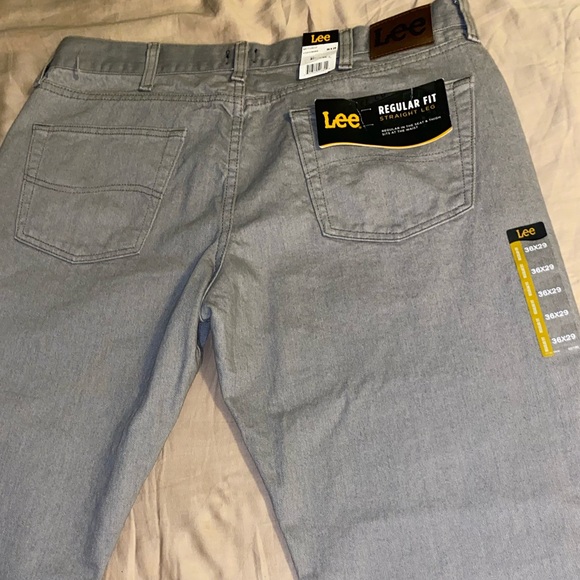 Lee gray jeans. Regular fit. Size 36x29 - Picture 8 of 9